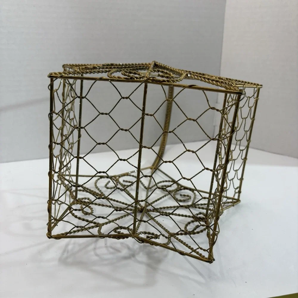 Christmas Gold Tone Glitter Metal Star Wire Basket with Handle Indoor 15in